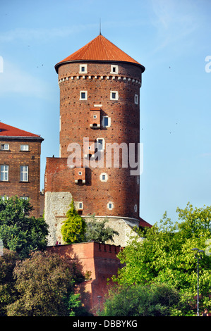 Gotico medievale Torre Sandomierska a Zamek Castello di Wawel a Cracovia, Polonia Foto Stock