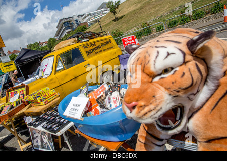 28/07/2013 reliant Regal Supervan Only Fools & Horses van titolare di stallo al traguardo della Londra di Southend Classic Car run Foto Stock