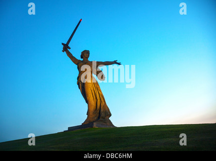 "La patria chiamate!' monumento a Volgograd, Russia sulla luglio 09, 2013 a Volgograd, Russia. Foto Stock