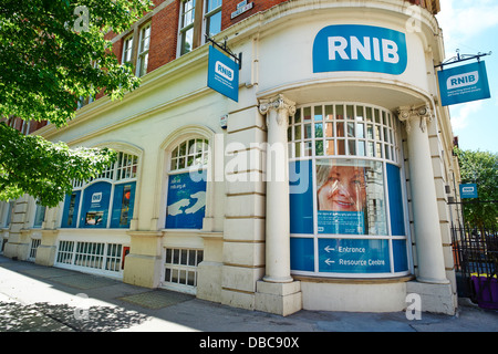 Istituto nazionale reale delle persone non vedenti (RNIB) Judd Street London REGNO UNITO Foto Stock