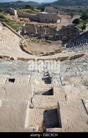 Anfiteatro e Lycian antica città di Patara nella Turchia meridionale Foto Stock