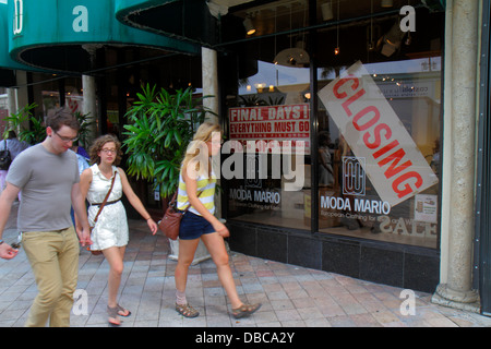 Fort ft. Lauderdale Florida, Las Olas Boulevard, shopping shopper shopping negozi mercati mercato di vendita di mercato, negozi al dettaglio Busi Foto Stock