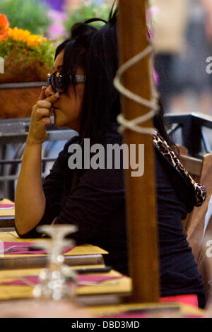 Nicole 'Snooki' Polizzi di 'Jersey Shore' avente la cena firenze, Italia - 20.05.11 Foto Stock