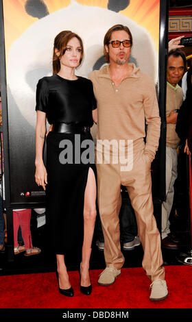 Angelina Jolie e Brad Pitt Los Angeles premiere di " Kung Fu Panda 2" tenutasi presso Grauman's Chinese Theatre di Los Angeles, California - 22.05.11 Foto Stock