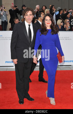 Stephen manganese e Louise Delamere 2011 Philips British Academy Awards di televisione (BAFTAs) presso la struttura Grosvenor House - arrivi a Londra, Inghilterra - 22.05.11 Foto Stock