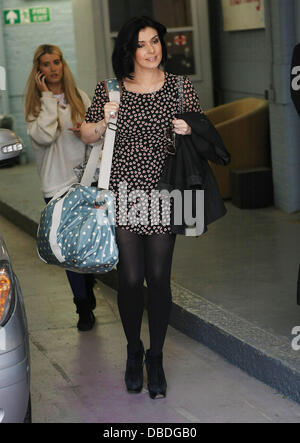 Kym Marsh e Charley Webb presso l'ITV Studios di Londra - Inghilterra - 24.05.11 Foto Stock