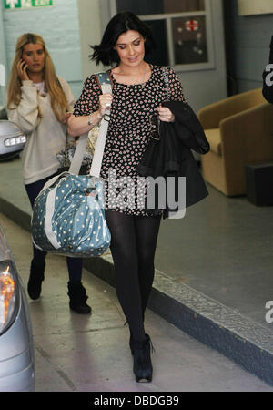 Kym Marsh e Charley Webb presso l'ITV Studios di Londra - Inghilterra - 24.05.11 Foto Stock