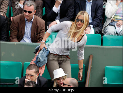 Bar Refaeli al 2011 Roland Garros French Open Paris, Francia - 27.05.11 Foto Stock