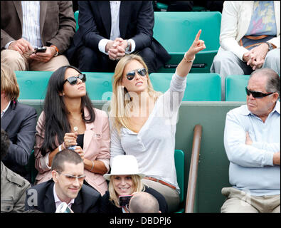 Bar Refaeli al 2011 Roland Garros French Open Paris, Francia - 27.05.11 Foto Stock