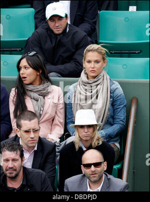 Bar Refaeli al 2011 Roland Garros French Open Paris, Francia - 27.05.11 Foto Stock