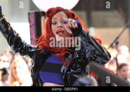 Rihanna si esibisce dal vivo su "Mostra Oggi' New York City, Stati Uniti d'America - 27.05.11 Foto Stock