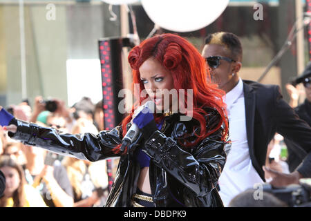 Rihanna si esibisce dal vivo su "Mostra Oggi' New York City, Stati Uniti d'America - 27.05.11 Foto Stock