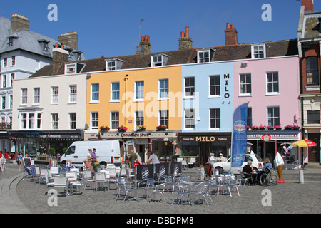 Il lungomare di edifici con la sfilata Margate Kent Foto Stock