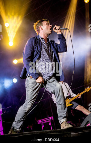 Milano Italia. Il 28 luglio 2013. Il British rock band BLUR esegue live all Ippodromo del galoppo durante la 'Città Sana Festival' Credito: Rodolfo Sassano/Alamy Live News Foto Stock