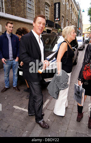 Martin Kemp, presso la American InterContinental University di Londra per la laurea di moda di Londra, Inghilterra - 31.05.11 Foto Stock