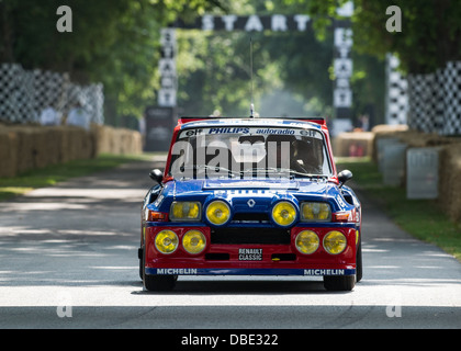 Chichester, Regno Unito - Luglio 2013: Renault 5 Maxi Turbo in azione al Festival di Goodwood di velocità sulla luglio 13, 2013. Foto Stock