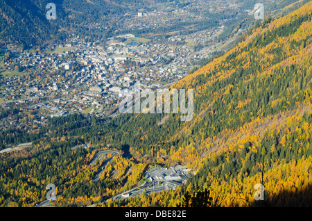 L'Europa, Francia, sulle Alpi francesi, Haute-Savoie, Chamonix, i colori autunnali nella valle di Chamonix Foto Stock