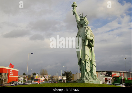 Francia, Alsazia, Colmar. Statua della Libertà il modello in scala del noi statua da scultore francese Auguste Bartholdi, nato a Colmar. Foto Stock