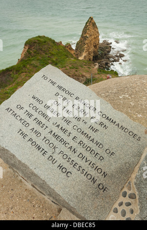 Francia, Normandia, D-Day spiagge, St-Pierre du Mont, Pointe du Hoc noi Ranger Memorial. Foto Stock