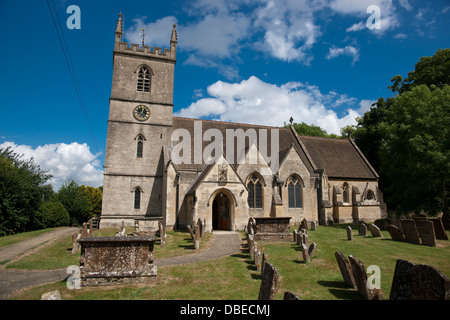 St Martin's Church, Bladon, Woodstock - luogo di sepoltura di Sir Winston Churchill Foto Stock