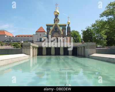 La cappella russa e fontana a Kuenstler Kolonie colonia di artisti in Darmstadt Germania Foto Stock