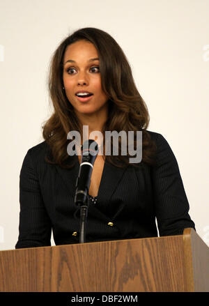 Alicia Keys HIV priorità per un cambiamento positivo in parole proprie detenute presso la sede delle Nazioni Unite a New York City, Stati Uniti d'America - 06.07.11 Foto Stock