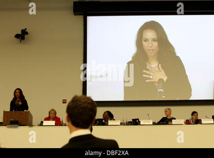 Alicia Keys HIV priorità per un cambiamento positivo in parole proprie detenute presso la sede delle Nazioni Unite a New York City, Stati Uniti d'America - 06.07.11 Foto Stock