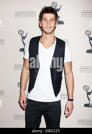 Casey Jon Deidrick Academy of Television Arts and Sciences giorno Emmy Nominee ricevimento al SLS Hotel a Beverly Hills Beverly Hills, la California - 16.06.11 Foto Stock