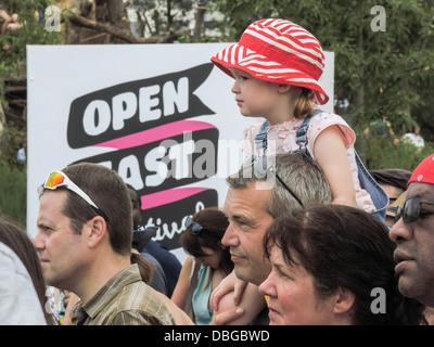 Il est aperto Festival organizzato dal Barbican per festeggiare la riapertura della regina Elisabetta, il parco olimpico di Stratford Foto Stock