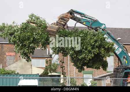 Demolizione in corso, Salem Street South, Sunderland Foto Stock