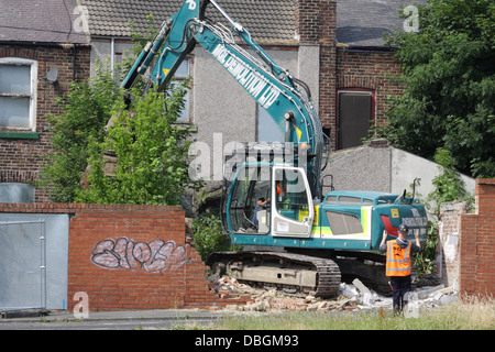 Demolizione in corso, Salem Street South, Sunderland Foto Stock