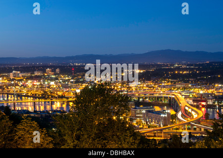 Occupato Freeway a Portland, Oregon, Stati Uniti d'America Foto Stock