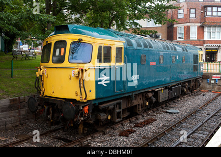 La British Rail Class 33 numero 33111 'Hot Dog' a Swanage stazione ferroviaria Foto Stock