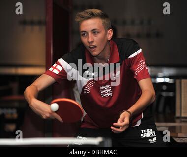 Londra, Regno Unito. Il 30 luglio 2013. Liam Pitchford (ITA). Inghilterra Ping Pong Kit di lancio in associazione con Butterfly. Club di bounce. Londra. Regno Unito. 30/07/2013. Credito: Sport In immagini/Alamy Live News Foto Stock