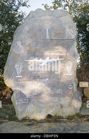 Memoriale della RAF e della resistenza francese in Bretagna, Francia, vicino Saint-Goazec. La missione ha avuto luogo il 4 Agosto 1944 Foto Stock