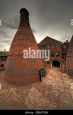 Unico Potbank & fabbrica da Longton Stoke-On-Trent Gran Bretagna mostra potteries heritage presso il Gladstone Pottery Museum Foto Stock