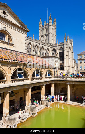 I bagni romani, la grande vasca da bagno, solo le sorgenti calde nel Regno Unito, Bath city centre north east Somerset England Regno Unito GB EU Europe Foto Stock