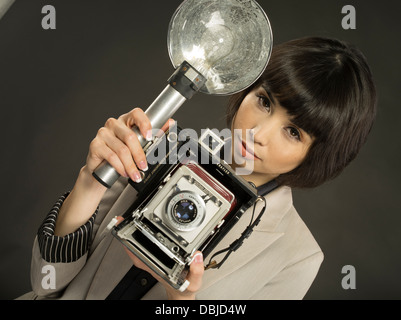 Giovane bella donna nelle sue venti Foto Stock