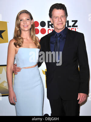 Anna Torv e John Nobel critica la scelta dei premi televisivi a Beverly Hills Hotel - Red Carpet Beverly Hills, la California - 20.06.11 Foto Stock