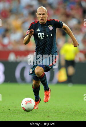 Monaco di Baviera, Germania. 31 Luglio, 2013. Lettore di Monaco Arjen Robben durante la Audi Cup Soccer semifinale partita FC Bayern Munich vs Sao Paulo FC a stadio Allianz Arena di Monaco di Baviera, Germania, il 31 luglio 2013. Foto: Tobias Hase/dpa/Alamy Live News Foto Stock
