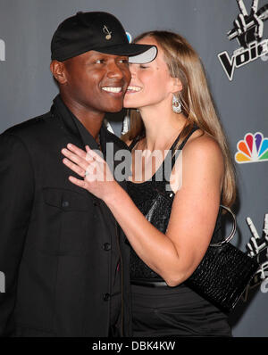 Javier Colon e moglie 'Voce' Live Finale Wrap Party a Avalon - Gli arrivi di Hollywood, in California - 29.06.11 Foto Stock