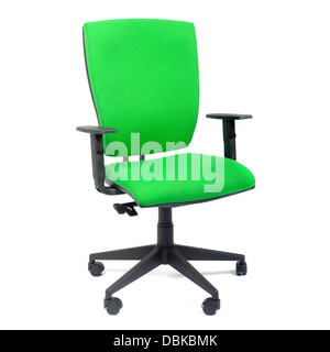 Green sedia ufficio ritagliare isolati su sfondo bianco