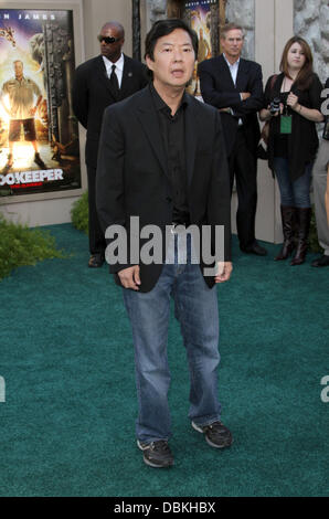 Ken Jeong il Los Angeles Premiere di 'Zookeeper" tenutasi presso il Regency Village Theatre - Gli arrivi di Los Angeles, California - 06.07.11 Foto Stock