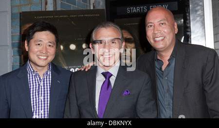 NEW YORK - 31 Luglio: (L-R) Khee Lee di Google,Ray 'Boom Boom' Mancini indossando occhiali di Google & Jimmy Lynn partecipare a "Il buon figlio' Foto Stock