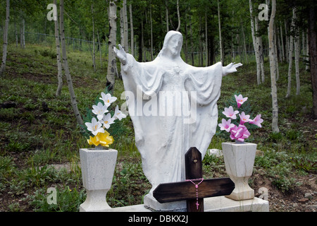 Statuetta in collina nel cimitero SIlverton, Colorado. Foto Stock