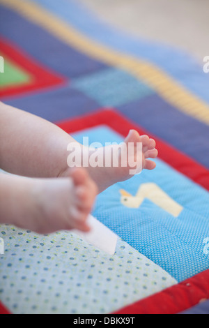 Piedi di baby boy, Monaco di Baviera, Germania Foto Stock