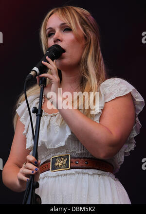 Isobel Campbell e Mark Lanegan Latitude Musica e Arts Festival tenutosi a Henham Estate in Suffolk - Giorno 1 Suffolk, Inghilterra - 15.07.11 Foto Stock