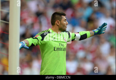 Monaco di Baviera, Germania. 01 Ago, 2013. Il portiere Marco Amelia di AC Milan gesti durante la Audi Cup Soccer terzo posto match AC Milan vs FC Sao Paulo a stadio Allianz Arena di Monaco di Baviera, Germania, 01 agosto 2013. Foto: Andreas Gebert/dpa/Alamy Live News Foto Stock