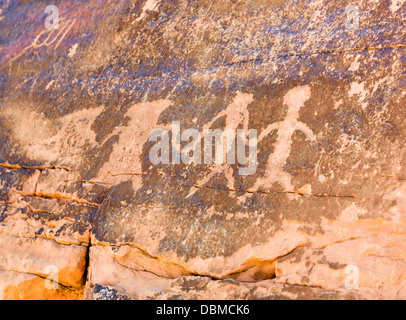 Incisioni rupestri sul serbatoio del Mouse Trail, la Valle del Fuoco del parco statale, a nord di Las Vegas, Nevada, STATI UNITI D'AMERICA Foto Stock