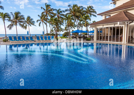 Piscina e spiaggia al Marriott Ihilani Ko Olina Resort a Oahu, Hawaii. Foto Stock